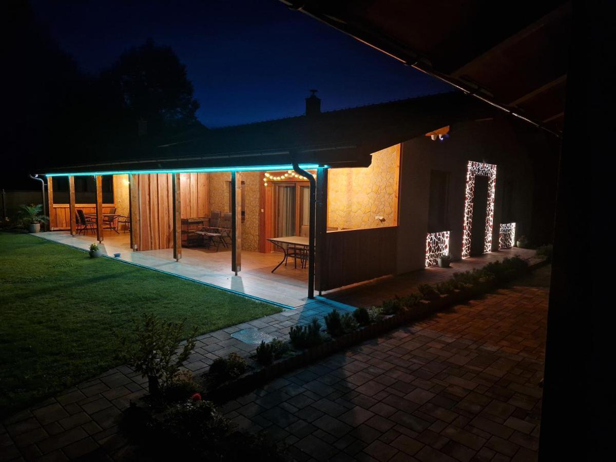 Villa Garden Bešeňová Exterior foto